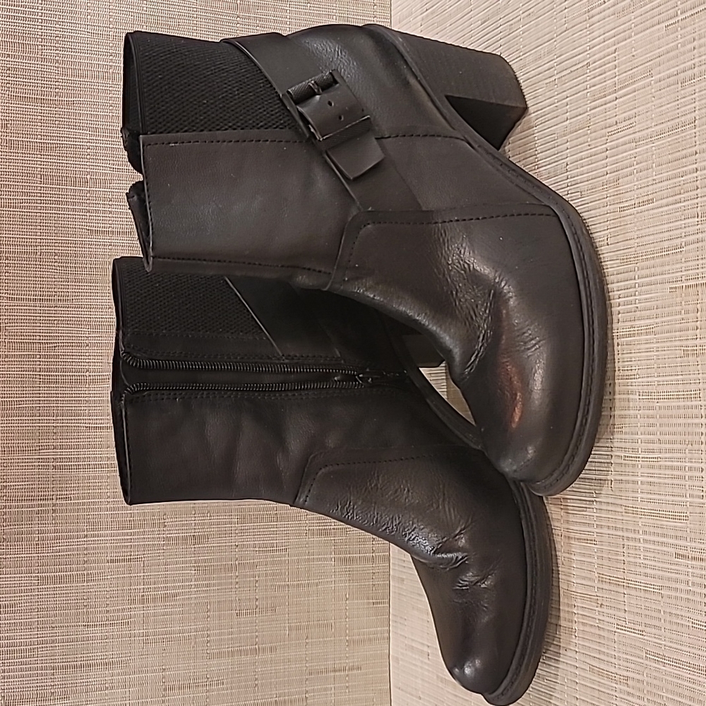 Black leather Booties size 9